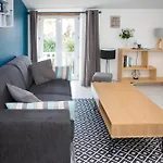 Le Clos Des Sternes شقة فندقية 3*