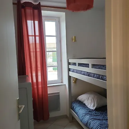 Le Clos Des Sternes Apartment *