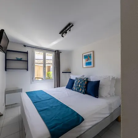 Le Clos Des Sternes La Flotte