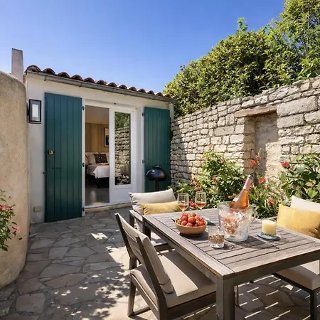 Le Clos Des Sternes 3*