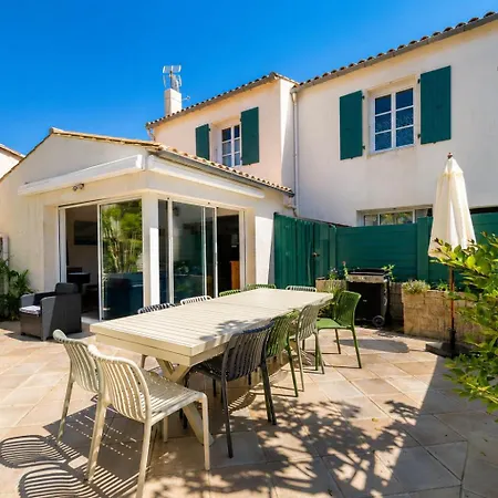 Le Clos Des Sternes 3* La Flotte